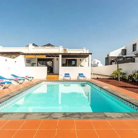 Tropical By Villa Playa Blanca (Lanzarote)